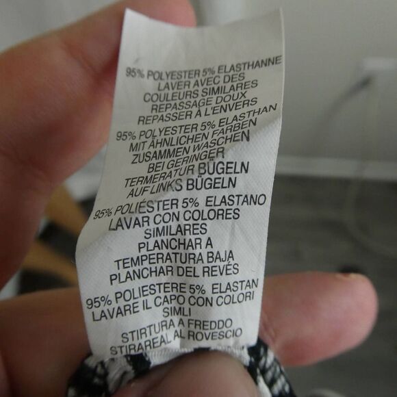 PrettyLittleThing Striped Cami Bodysuit Tank Top Snap Bottom Size 4 Black White - Picture 10 of 10